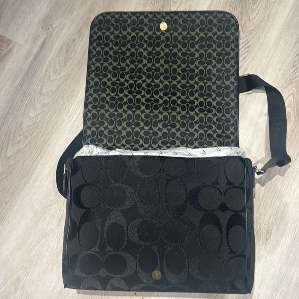 Black Vintage Coach messenger/laptop bag - canvas - like new - Picture 2 of 4